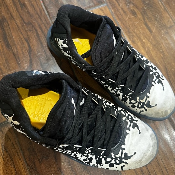 Nike Jordan Zion 3 Kids Sneakers Black and White - Picture 5 of 6